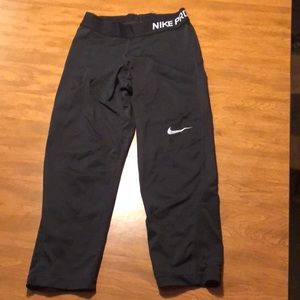 Nike cropped leggings